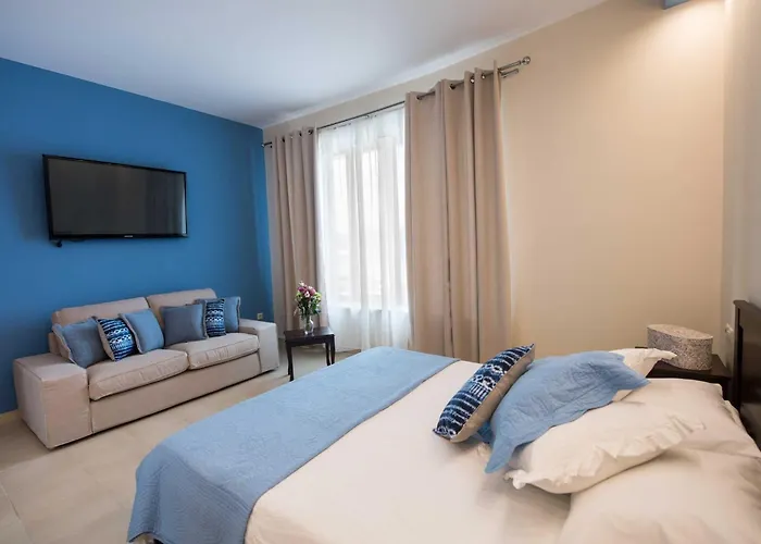 Nv Suites - Sea Front Av Properties