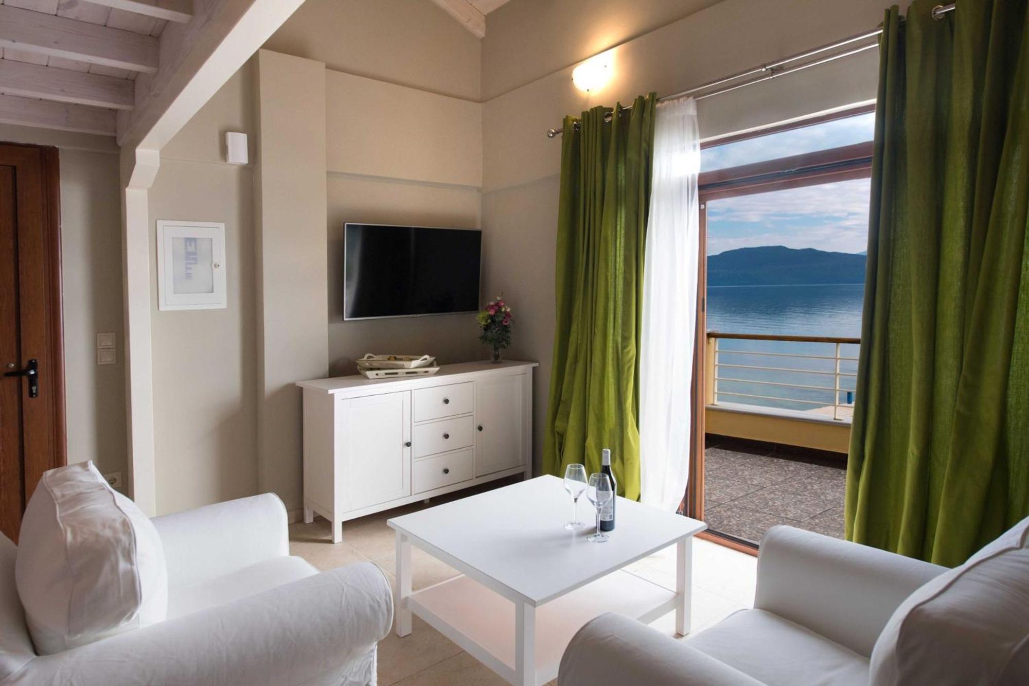 Nv - Sea Front Av Apartment Nikiana